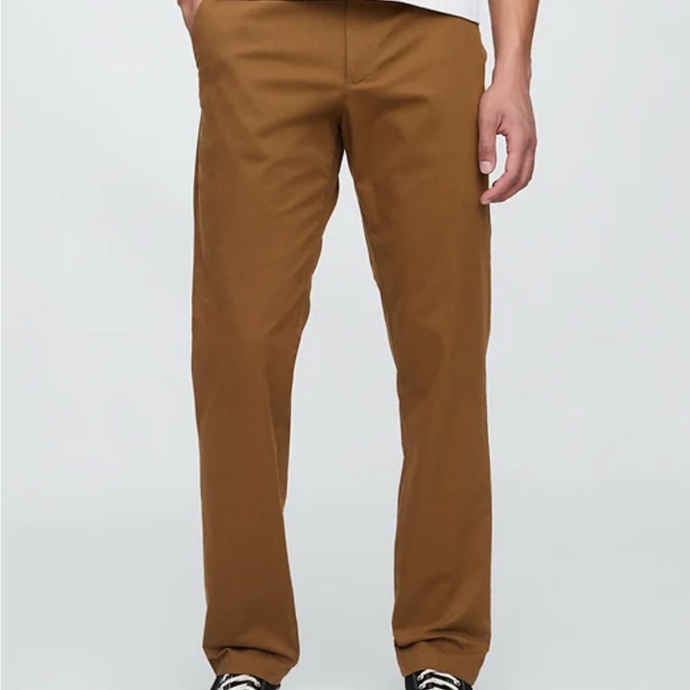 GAP Men's Tan Chinos Athletic Taper
